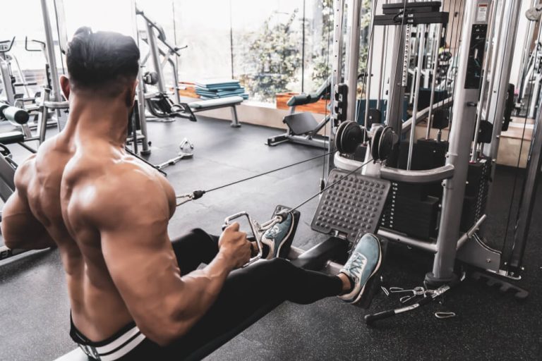 Quels muscles sont sollicités lors du tirage horizontal