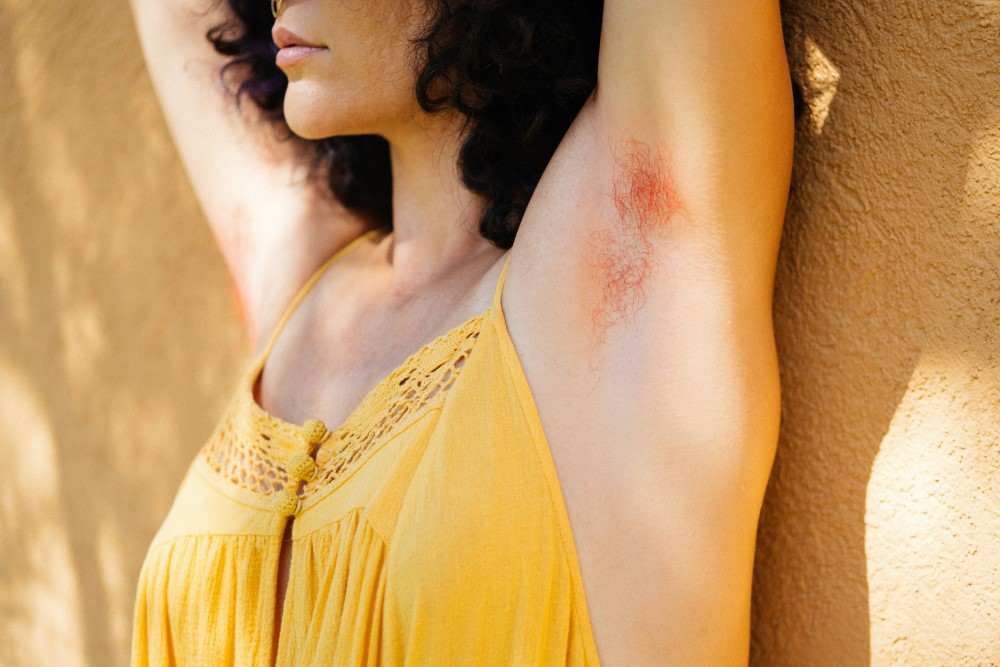 soulager une douleur au muscle sous l’aisselle à la maison