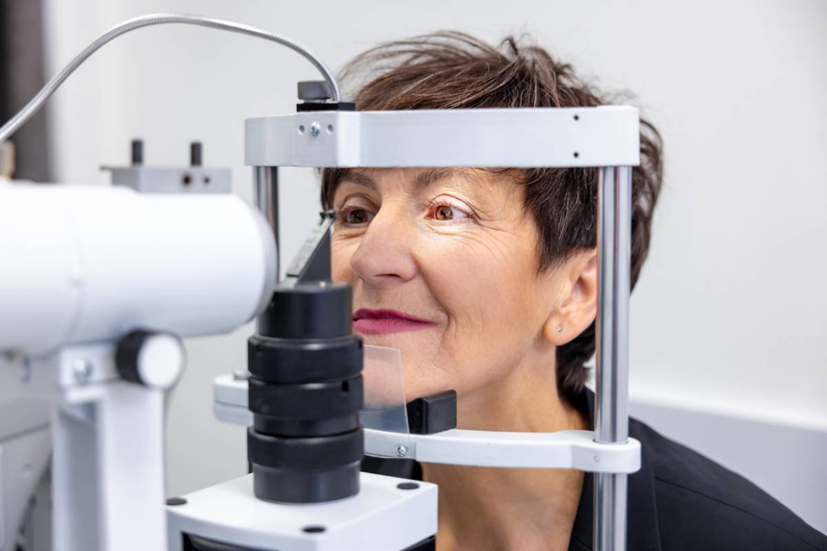 Trouver un ophtalmologue compétent : les 3 critères décisifs